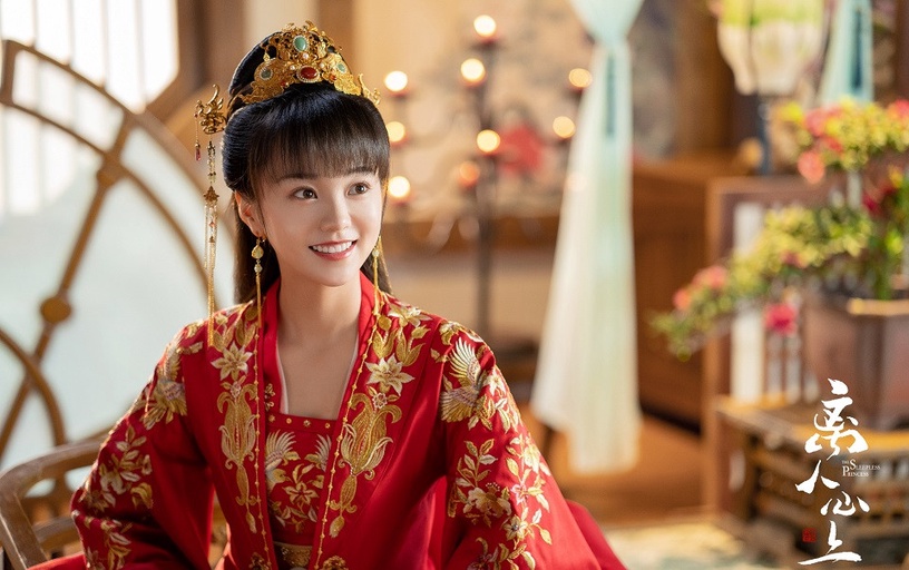 近期古装剧「红衣美人」3:胡意旋 饰演《离人心上》初月