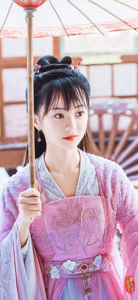 陆网评选2020下半年古装女神top 10:胡意旋 饰演《离人心上》初月