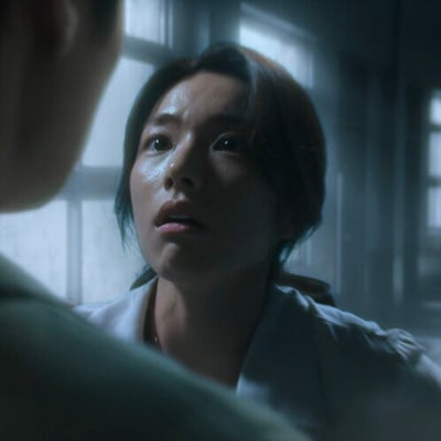《鐵拳教育》持刀砍老師是真的！5大真實事件：韓國雙胞胎姐妹從校排121名衝到全校第一