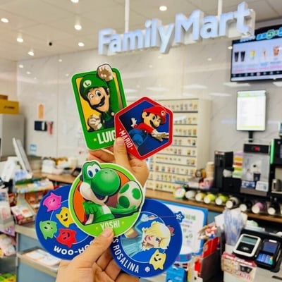 全家夏季新品登場：梨山水蜜桃霜淇淋、巨峰葡萄酷繽球、瑪利歐飲料冰品活動買3送1優惠
