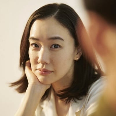 Netflix《直到T恤乾了為止》結局解析！「雙不倫」真相反轉，蒼井優最後和誰在一起？