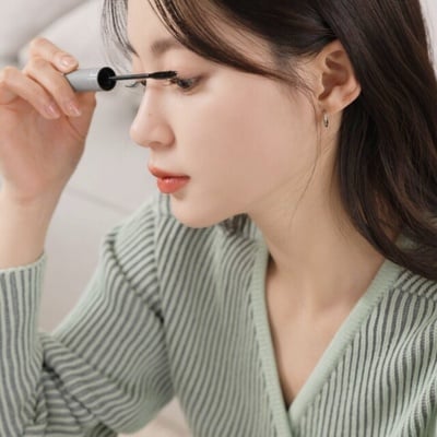 睫毛膏推薦2026｜20款開架、專櫃評比！纖長、捲翹、防水不暈染