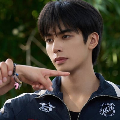 比《早春晴朗》井柏然經典!「天選現偶男主」陸劇男星TOP10！許凱第5，楊洋第2，他奪冠