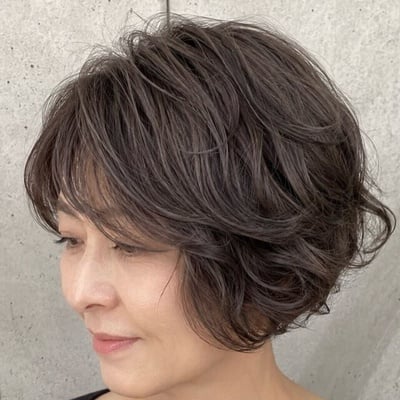 2026中年女性髮型推薦！40~60歲髮型範本：細軟髮首選它、白髮這樣處理，年輕有精神！
