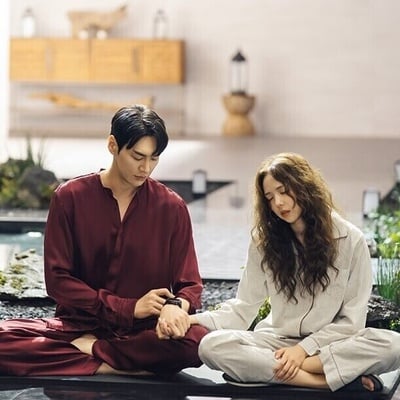 Netflix《戀愛充電中》劇情看點、角色介紹：金英光×蔡秀彬首搭，高甜奇幻戀愛太好嗑！