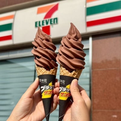 7-11「黑雷神巧克力霜淇淋」登場！黑雷神脆脆甜甜圈、巧克力可麗捲等5款新品同步開賣