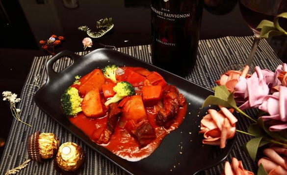 │ Amigo專欄 │情人節老公親手煮的紅酒燉牛肉