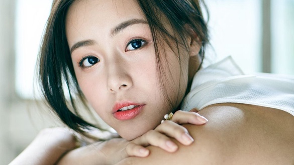36℃大熱天妝不融不花，韓妞瘋傳的「超能上妝術」幫妳省下補妝時間~