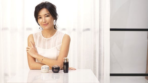連女人都崇拜的她，背後付出哪些心力 ？一句話道破：「十年後的美貌靠的是後天努力。」
