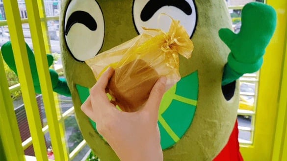 Zespri奇異果超人嗨爆統一時代百貨！趕快來台北信義區找奇異果超人，拿個奇異果來吃～