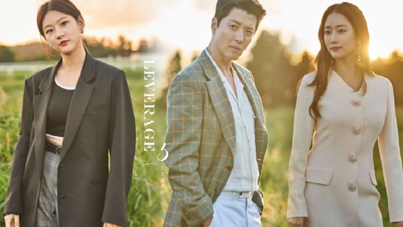 《Leverage：詐騙操作團》5大主演介紹！李東健男二當3年終於演回男一，金賽綸變身前凸後翹辣嬌娃！