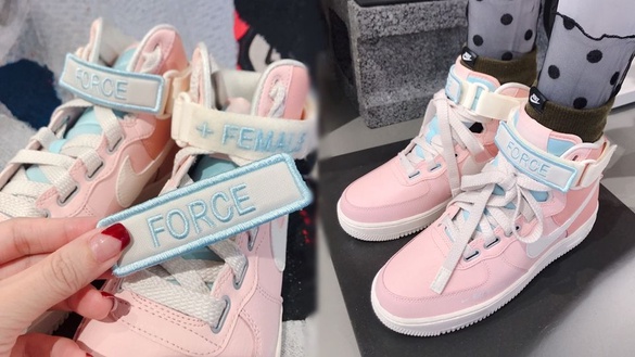 NIKE「粉紅高筒AIR FORCE 1」新上市！加碼NIKE「粉嫩糖霜老爹鞋」，毛呢LOGO竟還是環保材質做的！