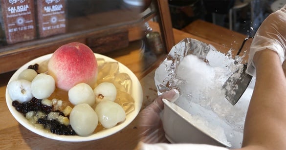 是一整顆水蜜桃！台南清水堂推出季節限定「水蜜桃奶雞愛玉冰」，限時10天給你吃