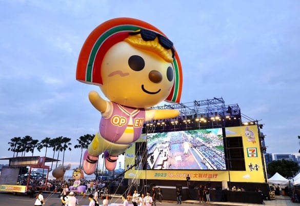 亞洲最大！第16屆「OPEN!大氣球遊行」高雄夢時代登場，米飛兔、卡娜赫拉氣球萌度破表