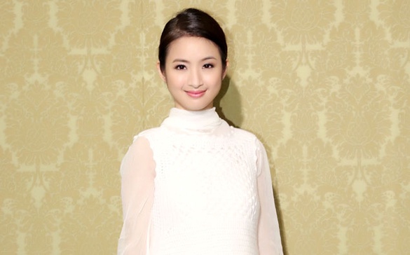 幸福人妻林依晨婚後首度現身！微風MIU MIU全新開幕