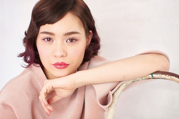 女神級「唇妝」任妳變換，快來學學韓妞如何畫唇妝！