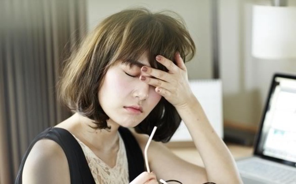 比PM2.5更催人老！都會女性文明病：肌過勞