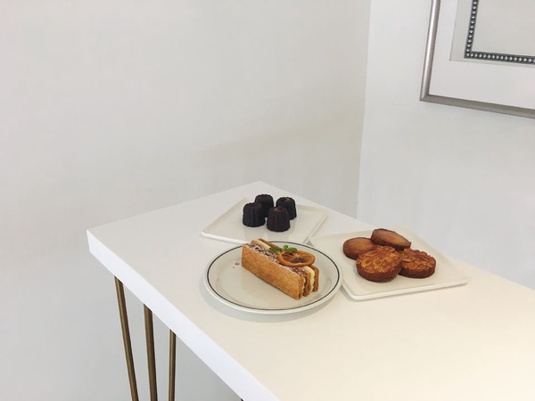超人氣ButterFried烘焙工作室每日新鮮製作麵包、甜點，可頌麵包、可麗露都超推薦！