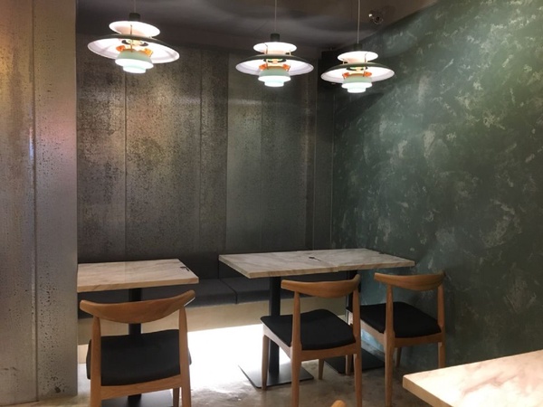 台南知名冰店「SWEET RAINBOW彩虹雪冰」台北也吃得到了！彩色極光雪花冰必吃，竟然還有台南意麵！