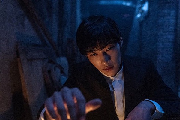 朴敘俊《驅魔使者》韓國上映首日觀影人次打敗《雞不可失》！化身格鬥冠軍首次搭檔禹棹奐挑戰驅魔題材！