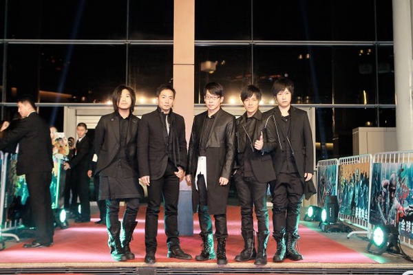 彭于晏赤手碎大石 嚇到五月天急獻曲