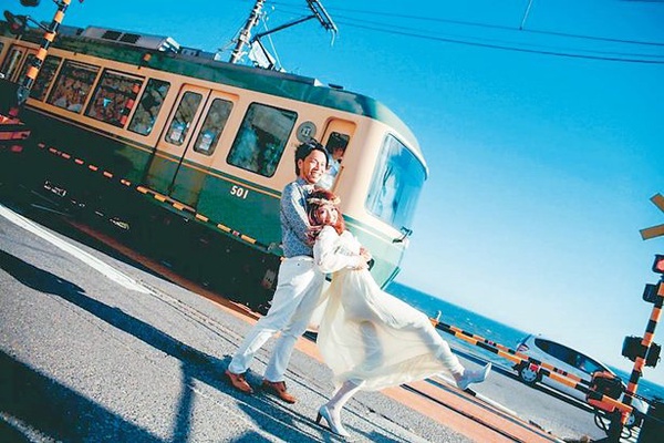 超美婚紗怎麼拍？現在流行到「海外拍婚紗」！