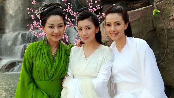高圓圓當媽賈靜雯最開心！17年閨密情兩人合作四部戲，三部演情敵，圓圓只贏了一次