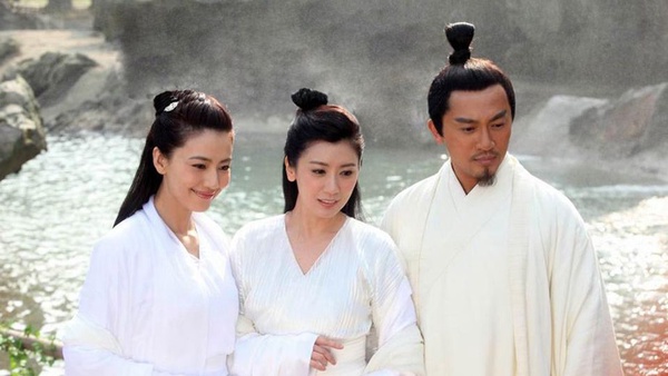 高圓圓當媽賈靜雯最開心！17年閨密情兩人合作四部戲，三部演情敵，圓圓只贏了一次