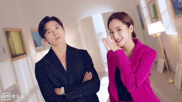 《她的私生活》金材昱變雅痞型男！出道15年《Voice》反派走紅、超愛貓狗，7點讓你更認識他