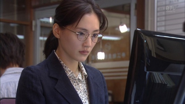 《日韓職場穿搭》搶搭最hito的女主角穿搭，絕不挫組！
