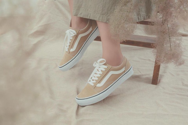 Vans 日本限定「乳霜奶茶色」台灣也要開賣啦！VANS OLD SKOOL 7/13再度開賣！