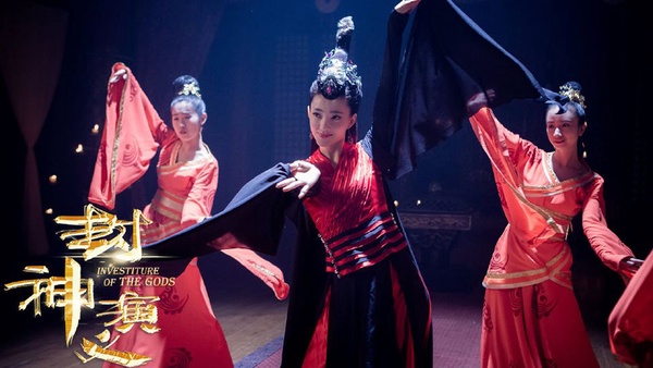 10個陸劇經典角色黑化前後對比！趙麗穎靠眼妝、佘詩曼靠眼神，而她一秒轉變真夠殺