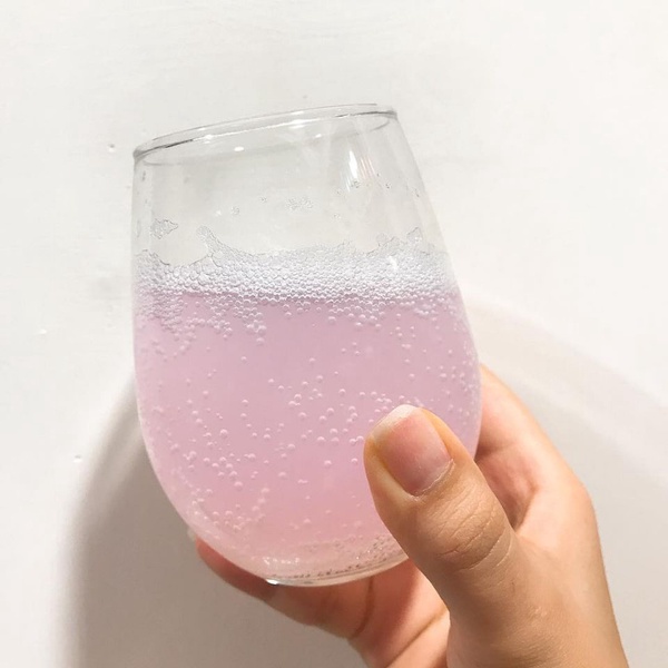 7-11限定新品水果酒！微醉「白色沙瓦葡萄口味」、北海道夕張「哈密瓜水果酒」等，今晚就決定來小酌一下～