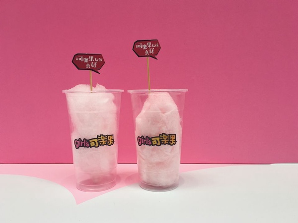 老牌零食可樂果推「初戀莓果」快閃打卡區登場啦！夢幻少女拍照打卡景點、快閃日期看這裡~