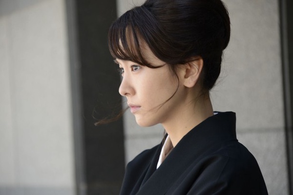 新垣結衣當媽了？不怕毀玉女形象獲好評