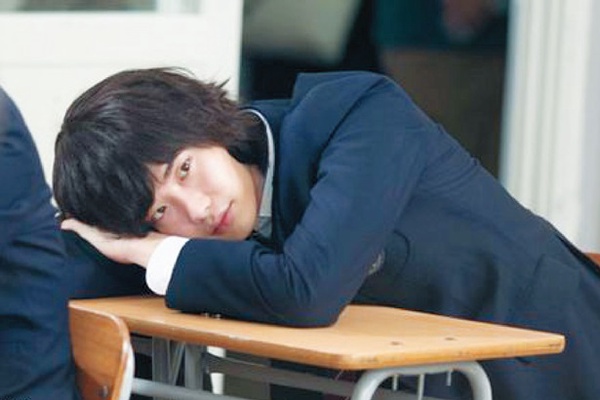 領帶就讓我來打吧～西服誘惑之「辦公室系男子」！