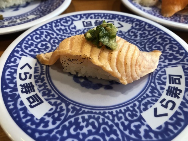只賣七天！「藏壽司」限時推出七款全新頂級壽司，期間限定的熟成黑鮪魚大肚、炙烤嚴選星鰻必吃！
