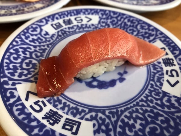 只賣七天！「藏壽司」限時推出七款全新頂級壽司，期間限定的熟成黑鮪魚大肚、炙烤嚴選星鰻必吃！