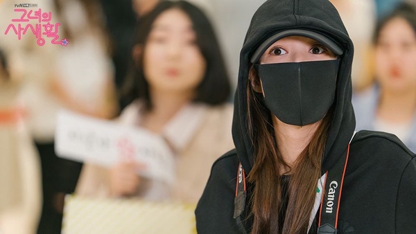 《她的私生活》7、8集金材昱3招霸氣護朴敏英！Kiss戲讓全網崩潰，四角戀開啟