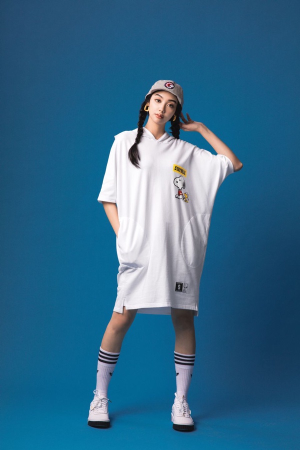 SNOOPY大頭變身可愛老帽、帆布包，STAYREAL X SNOOPY翻轉運動時尚風!