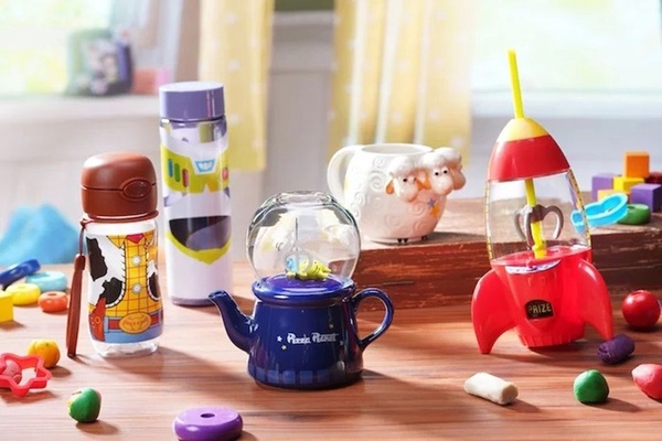 香港迪士尼夏限定「Pixar水花大街派對」即將登場！《玩具總動員》全新角色、噴水花車絕不能錯過！