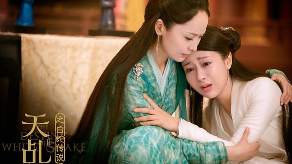 《白娘子》小青為白素貞黑化美炸！5版青蛇與白蛇，楊紫俏麗可愛，最後一版超妖豔