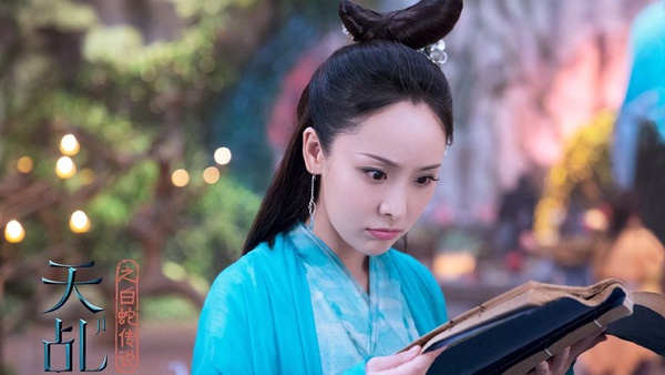 《白娘子》小青為白素貞黑化美炸！5版青蛇與白蛇，楊紫俏麗可愛，最後一版超妖豔
