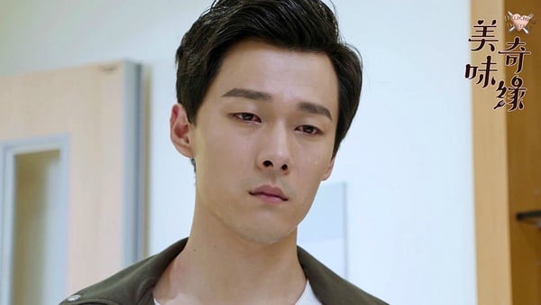 《我只喜歡你》言默、喬一還合作過這部戲！張雨劍小單眼好圈粉，和宋茜新劇變冷面笑匠