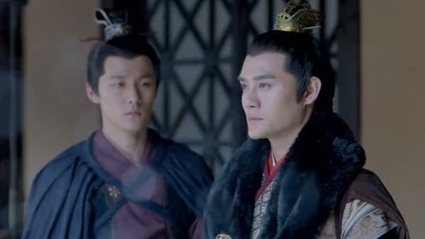 《我只喜歡你》言默、喬一還合作過這部戲！張雨劍小單眼好圈粉，和宋茜新劇變冷面笑匠