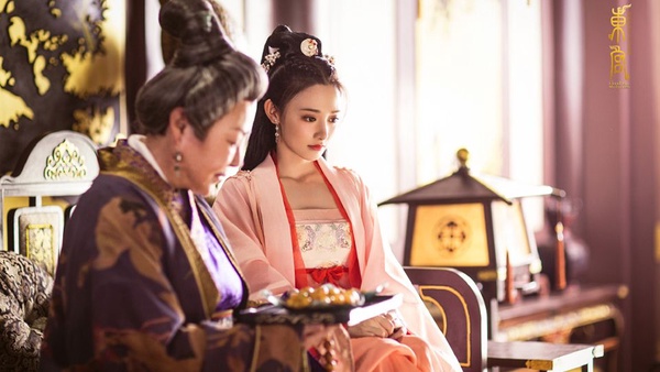 吳謹言唐朝古裝美翻天！網評7位唐裝美人，彭小苒甜美、范冰冰絕對是經典