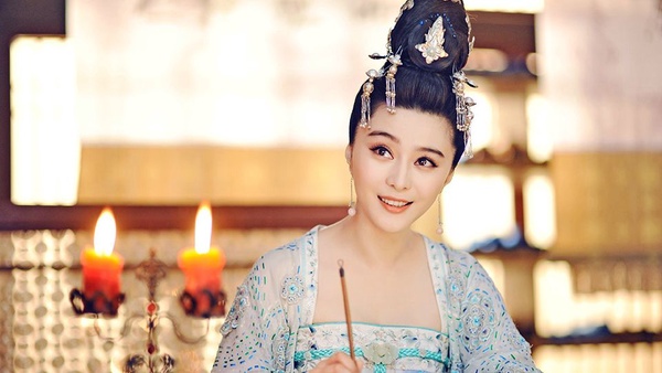吳謹言唐朝古裝美翻天！網評7位唐裝美人，彭小苒甜美、范冰冰絕對是經典