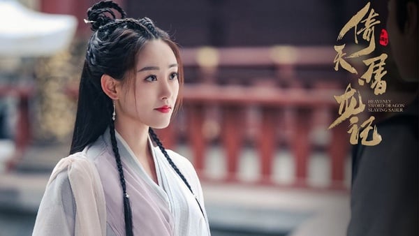 楊冪旗下7位藝人都是腿精！曾經的美腿NO. 1迪麗熱巴也甘拜下風