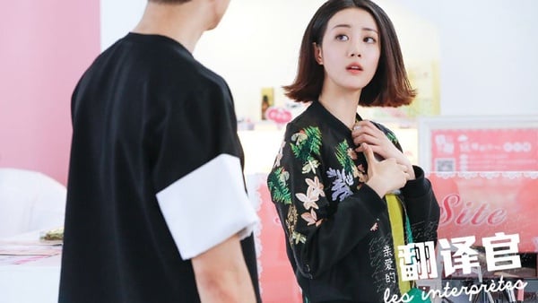 楊冪旗下7位藝人都是腿精！曾經的美腿NO. 1迪麗熱巴也甘拜下風