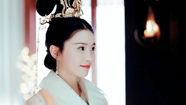 盤點《白髮》10位美女清單！還隱藏了《倚天屠龍記》《如懿傳》《知否》演員讓人認不出來